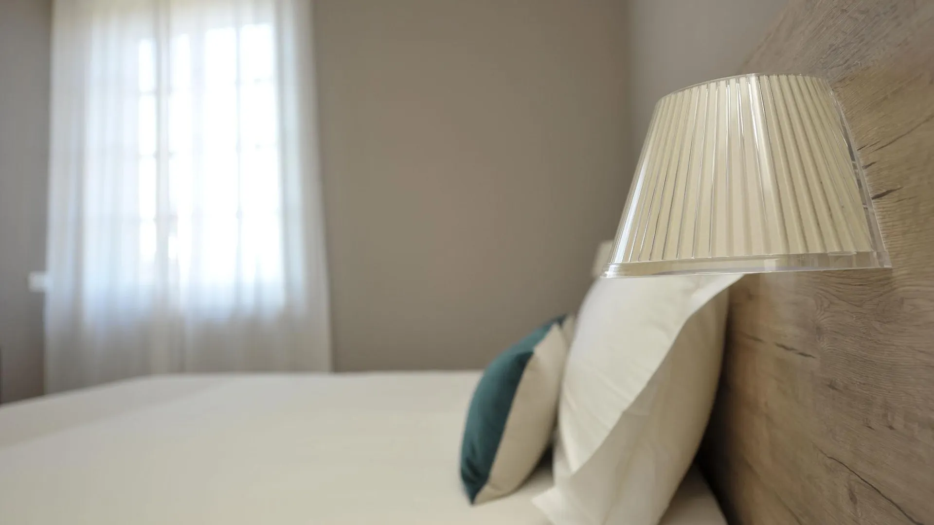 Bergamo Inn 43 Guest house