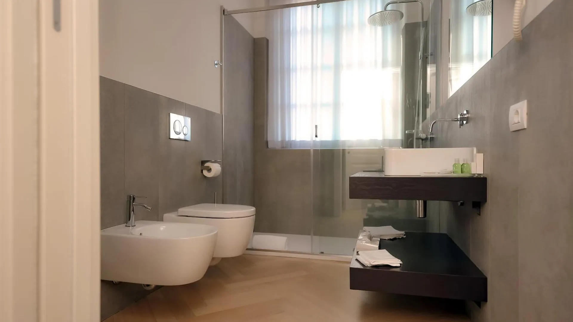 Bergamo Inn 43