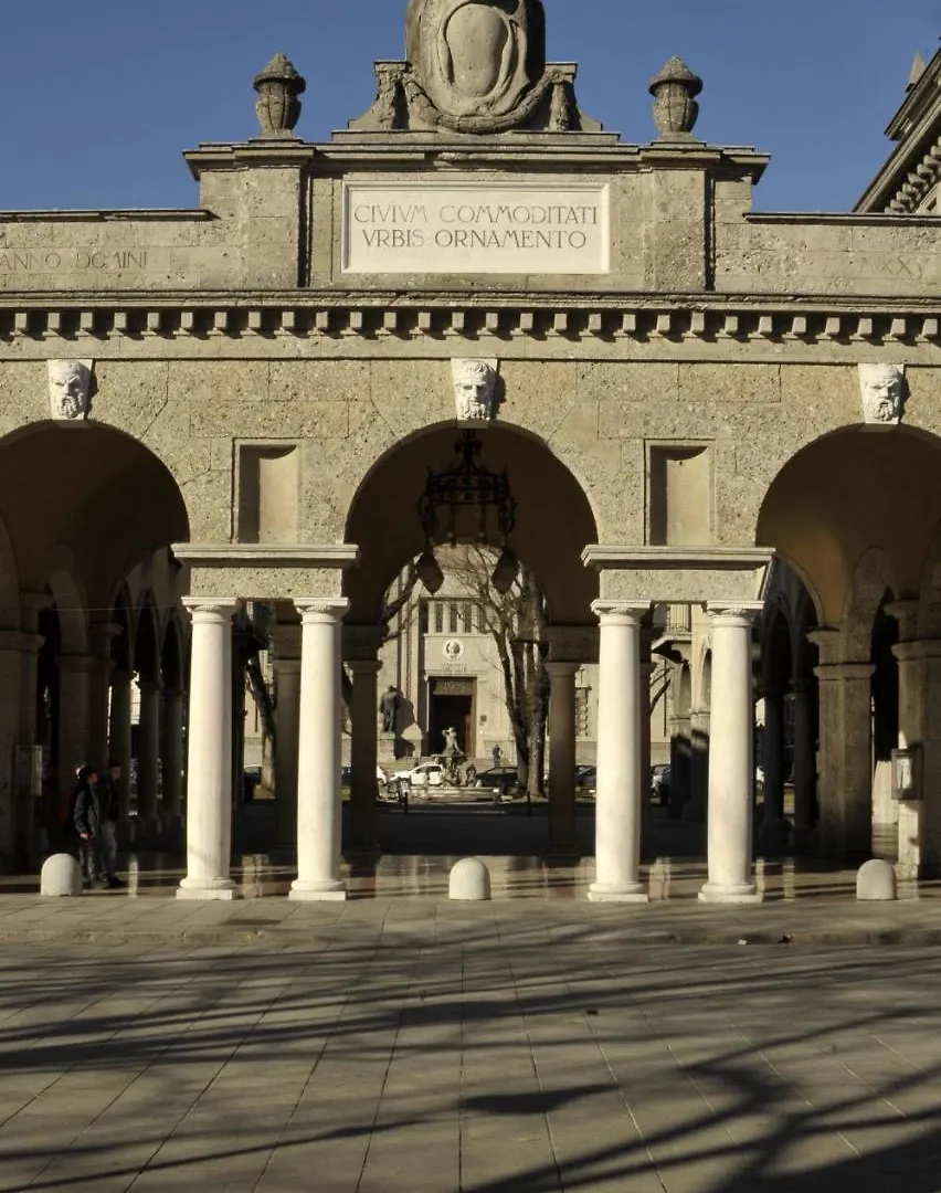 Bergamo Inn 43